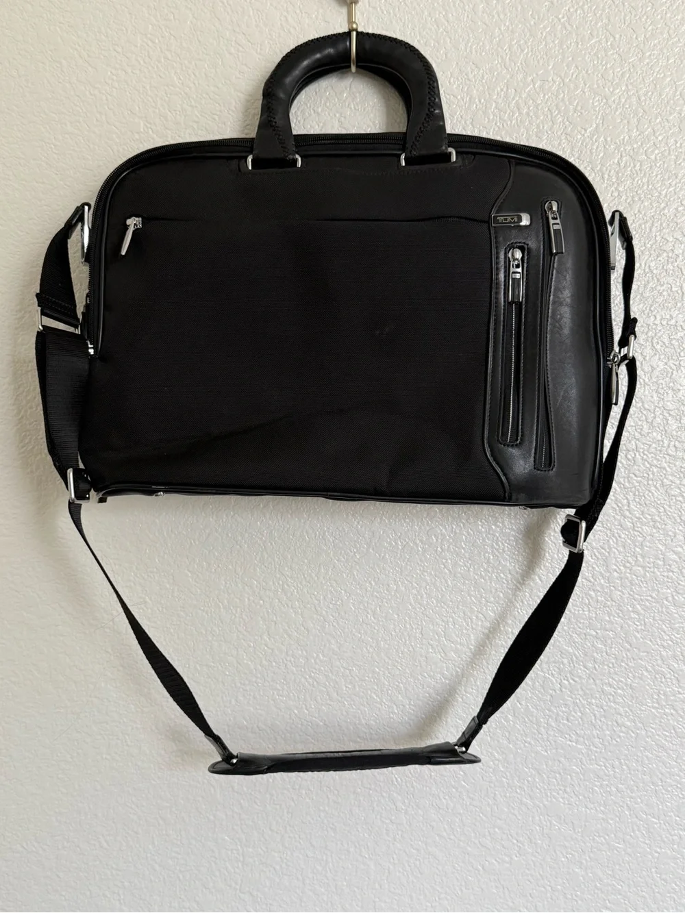 Tumi Black Men's Laptop Briefcase with Shoulder Strap